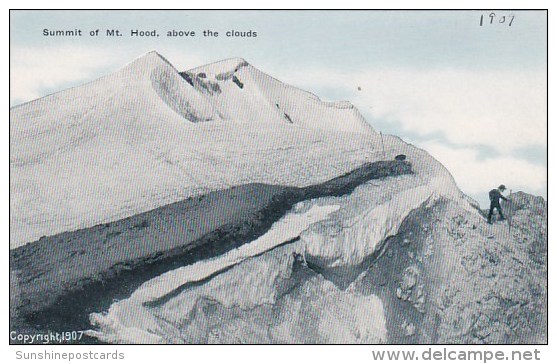 Summit Of Mount Hood Above The Clouds Portland Maine - Portland