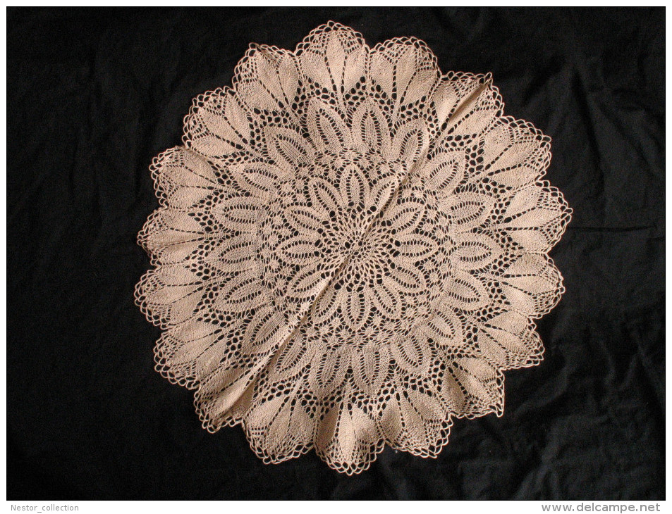 Grand Centre De Table Napperon Crochet Rond - Other & Unclassified