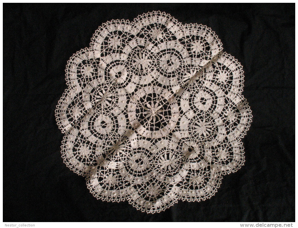 Grand Centre De Table Napperon Crochet Rond - Other & Unclassified