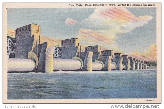 New Roller Dam Davenport Iowa Across The Mississippi River Davenport Iowa - Davenport