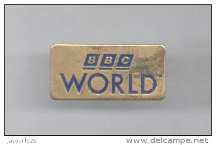 PINS PIN´S MEDIAS TV TELEVISION BBC WORLD ENGLAND - Medien