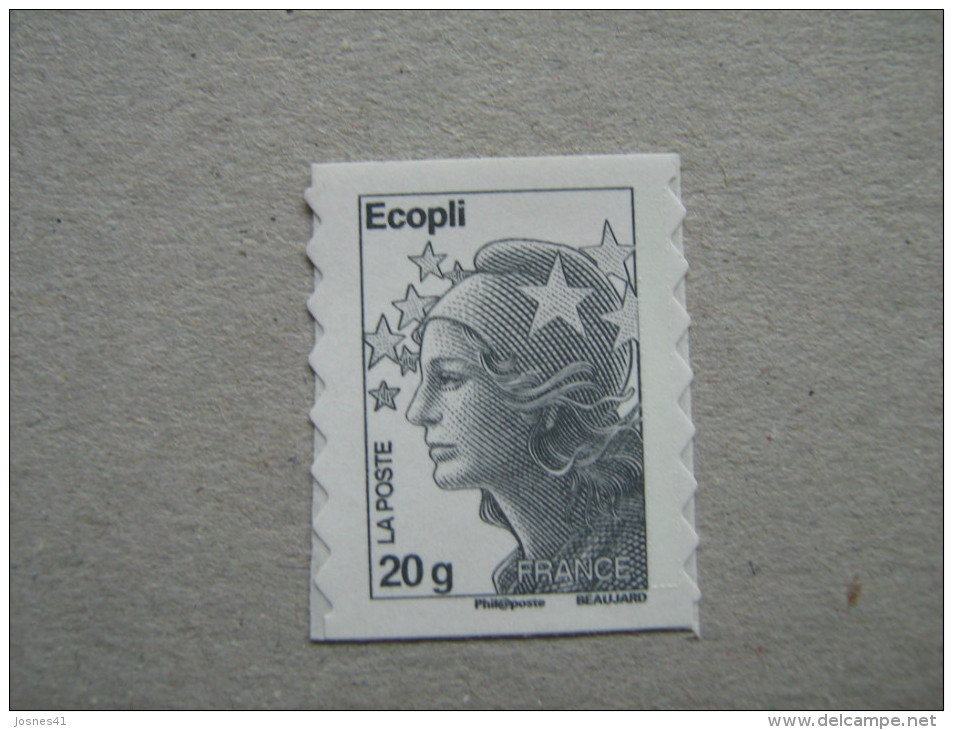 FRANCE 2011   No YT 591 * *   MARIANNE DE BEAUJARD - Unused Stamps