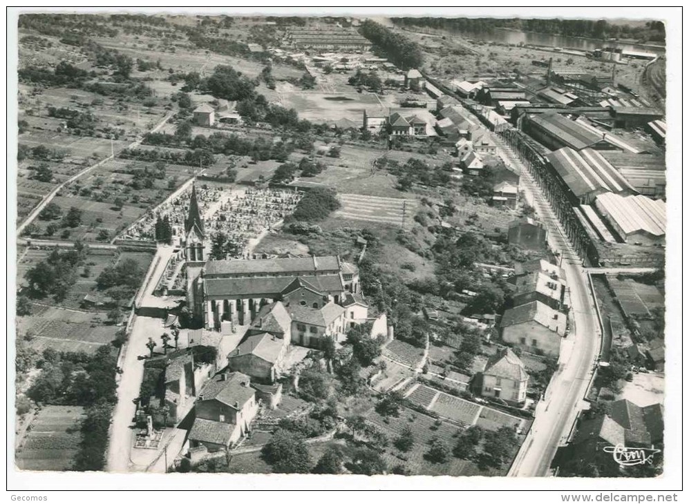 57 - ARS SUR MOSELLE - Vue Générale Aérienne - Le Quartier De L'Eglise  (CIM) - Ars Sur Moselle