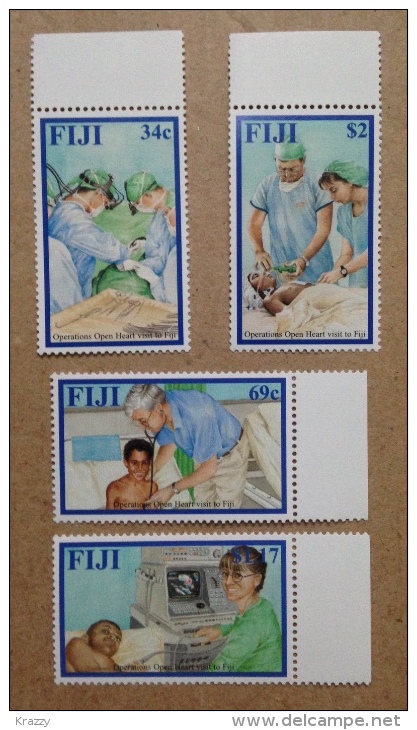 Fiji Open Heart Surgery Doctor Medical Nurse Computer Stethoscope Mnh Set - Fiji (1970-...)