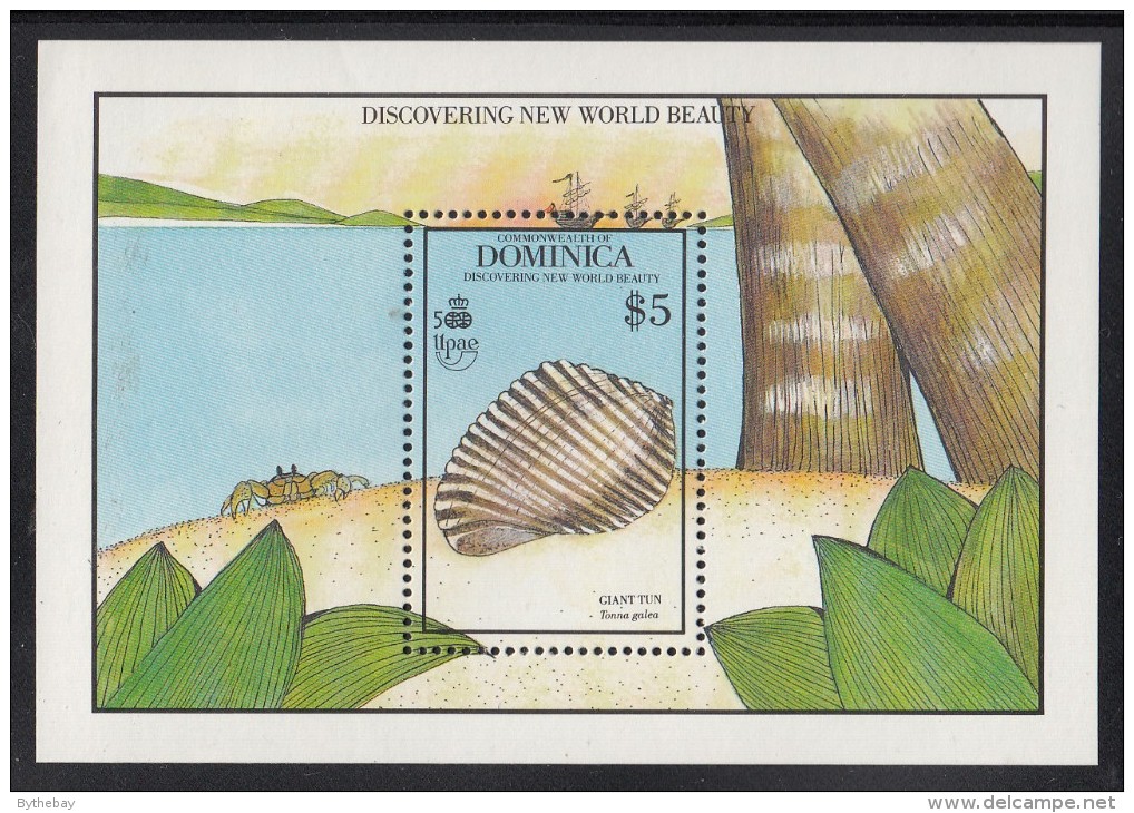Dominica MNH Scott #1259 Souvenir Sheet $5 Giant Tun- Seashells - Dominique (1978-...)