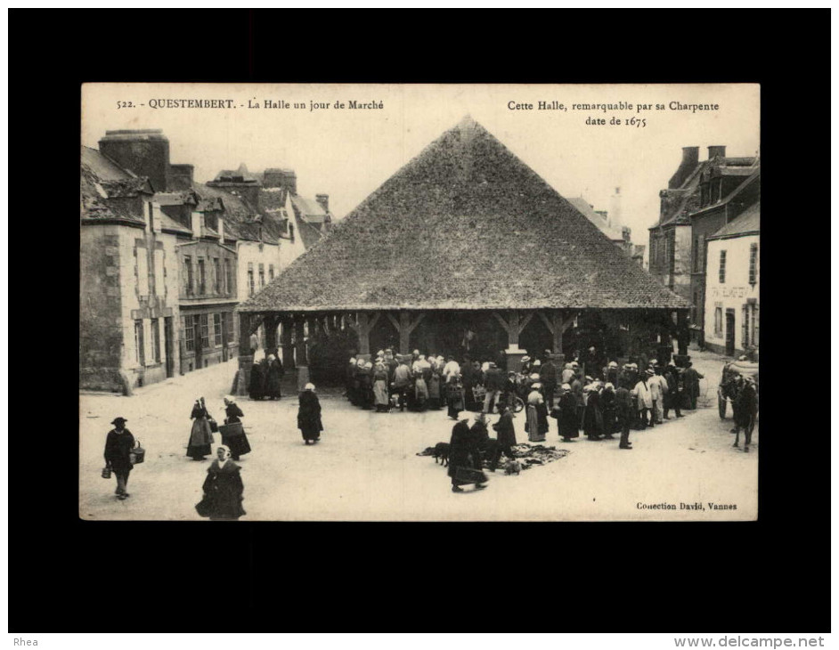 56 - QUESTEMBERT - Les Halles - Marché - Questembert