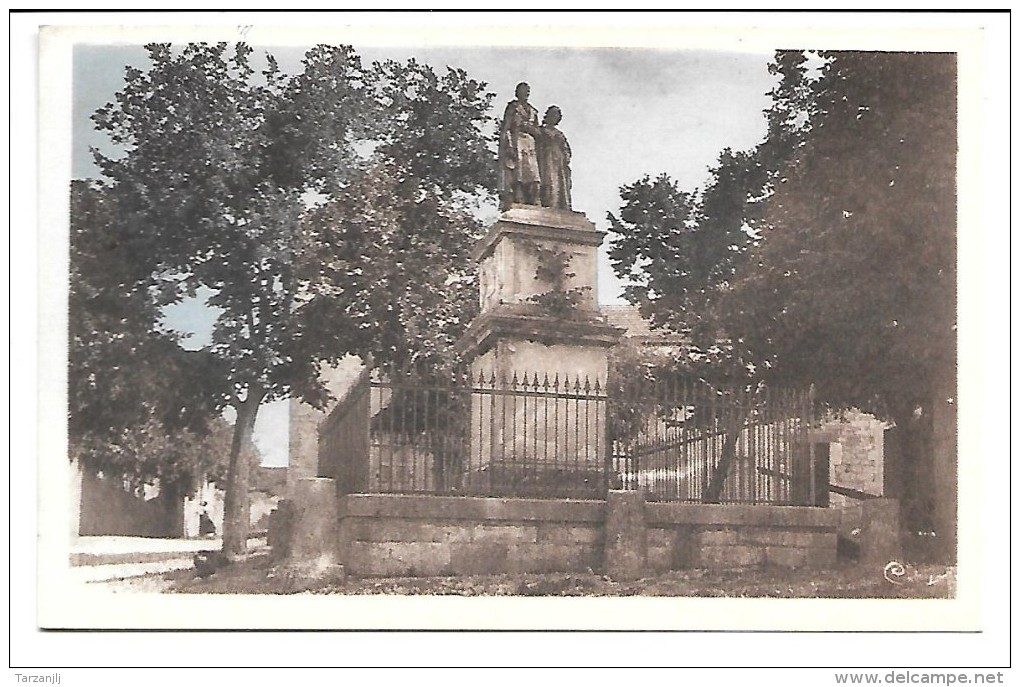 CPSM De Valay (Haute Saône 70)Monument De M. Et Mme Valay - Autres & Non Classés