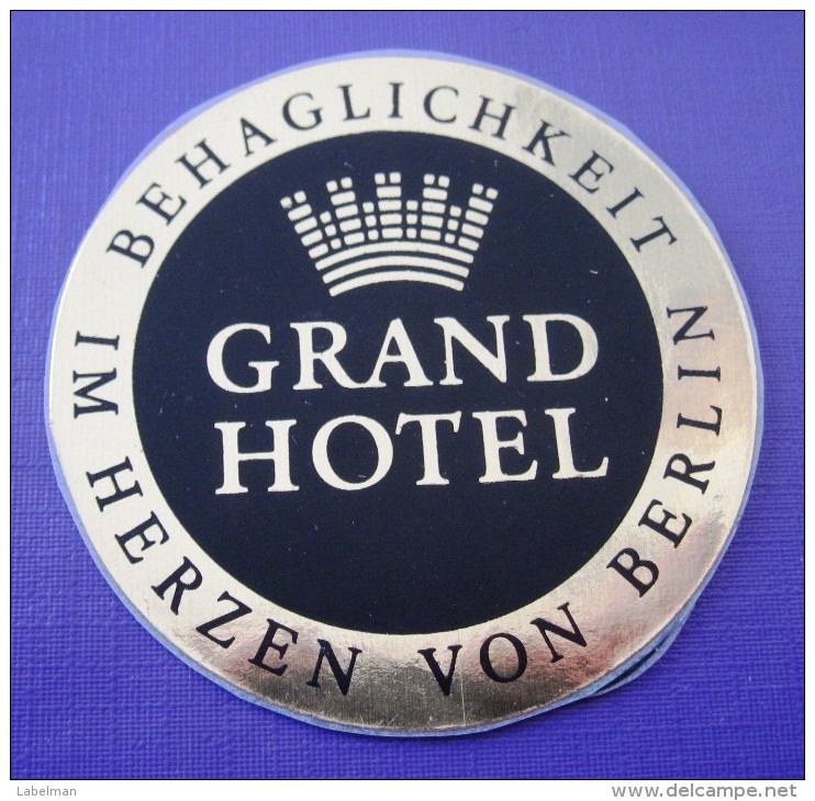 HOTEL MOTEL MOTOR HAUS GRAND GERMANY DEUTSCHLAND ALLEMAGNE DECAL STICKER MINI LUGGAGE LABEL ETIQUETTE AUFKLEBER BERLIN - Hotel Labels