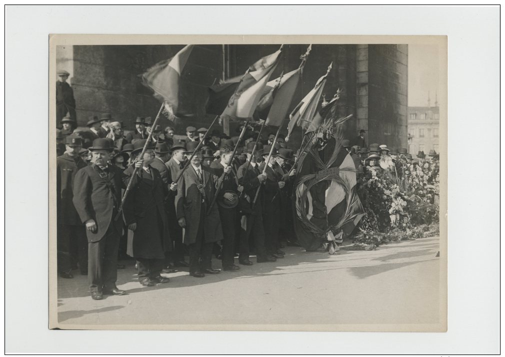 Hommage De La Ligue Des Patriotes Belges Au Soldat Inconnu Avril 1921 Photo Henri Manuel Commemoration - Krieg, Militär