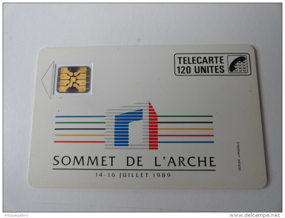 SOMMET DE L ARCHE 14 18 JUILLET 1989 USED CARD - Phonecards: Internal Use