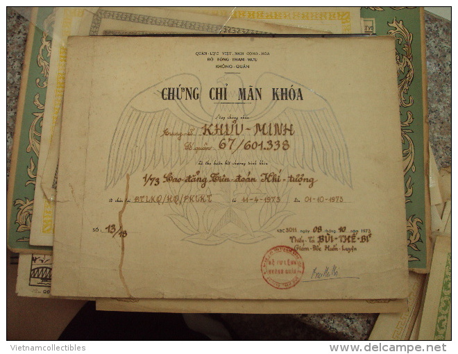 South Viet Nam Vietnam ARVN Air Certificate Isued. In 1973 By Squadron Leader BUI THE SI - Historical Documents