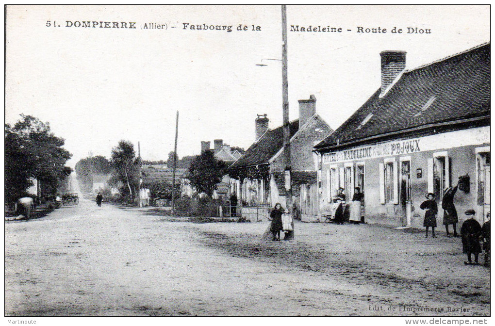 - CPA  - 03 - DOMPIERRE-SUR-BESBRE - Faubourg De La Madeleine - Route De Diou - 347 - Otros & Sin Clasificación