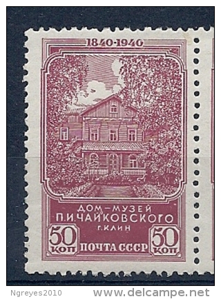 140017024  RUSIA   YVERT  Nº  771  **/MNH   (LITTLE PEELING) - Ungebraucht