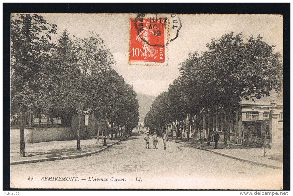 REMIREMONT . L'Avenue Carnot . - Remiremont