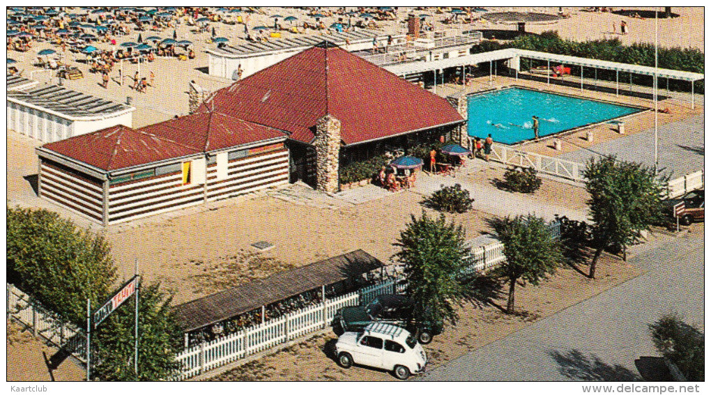 Cesenatico: FIAT 600, ALFA ROMEO GIULIA TI - Bagno Marconi & Piscina - Beach & Swimmingpool - Italia/Italy - Passenger Cars