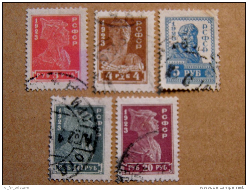 Sale! 1923 Year Set From Russia Michel 215/19 For Euro1 Only - Gebraucht