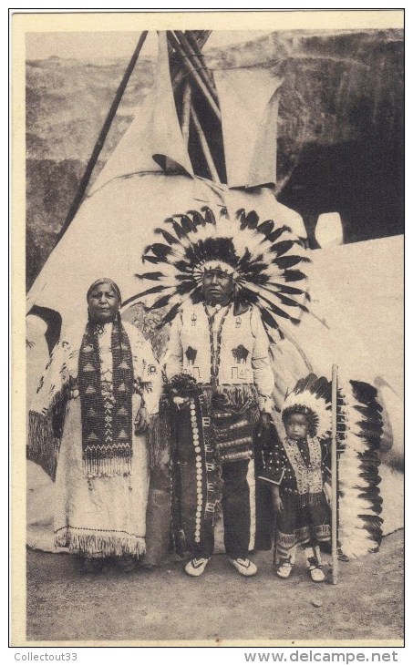 CPA Souvenir De L'exposition De Bruxelles 1935 Véritables Sioux Peaux Rouges Des Réserves De Pine Ridge - America