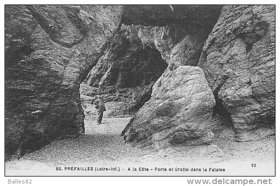 44 - PREFAILLES - A La Cote - Porte Et Grotte Dans La Falaise - TBE - Préfailles