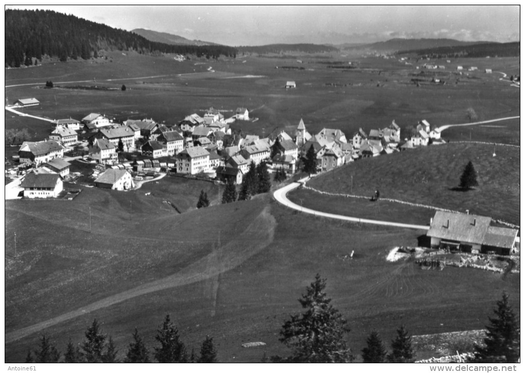 LA BREVINE --vue Aérienne - La Brévine