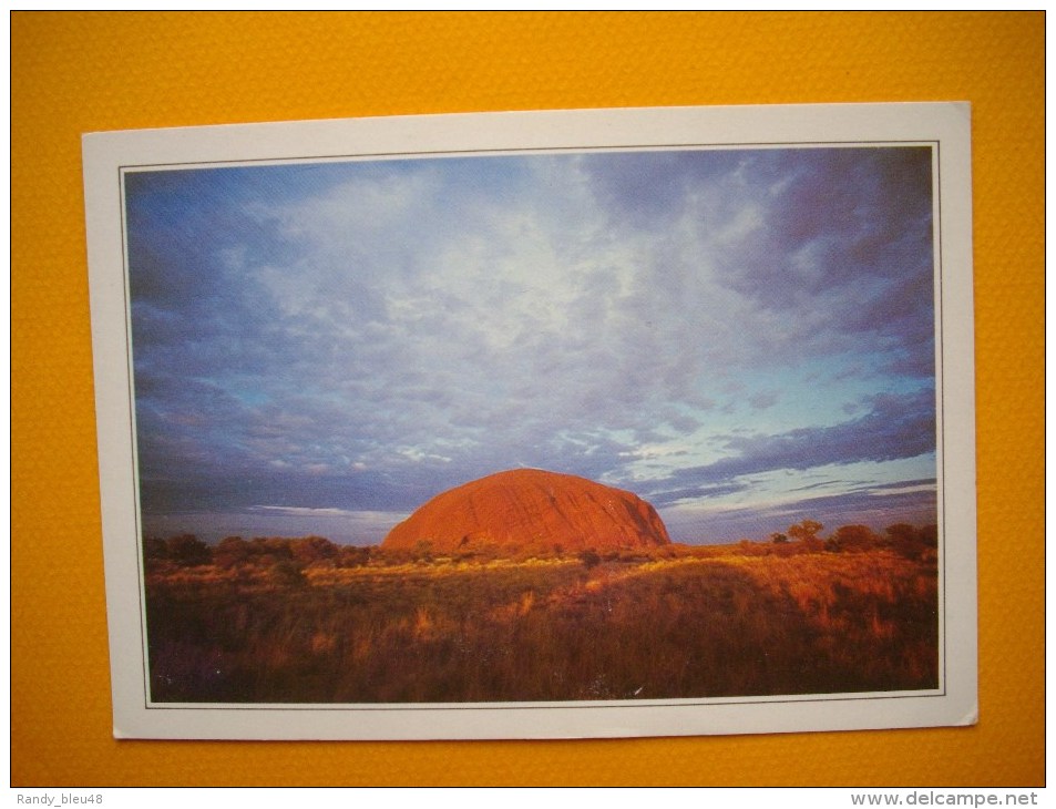 Cpm Territoires Du Nord  - Le Monolirhe D'AYARS ROCK  -  Northen Territory  - Australia - Aborigènes