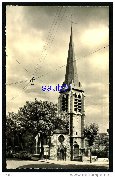 Gentilly - L'Eglise - Réf: 32653 - Gentilly