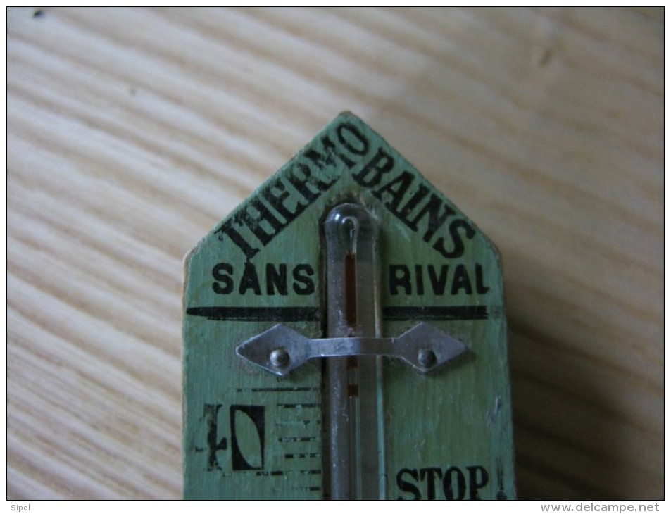 Ancien Thermomètre De Bain à Alcool  "Thermo Bains Sans Rival " Années 1930 Bois Et Aluminium - Accessoires