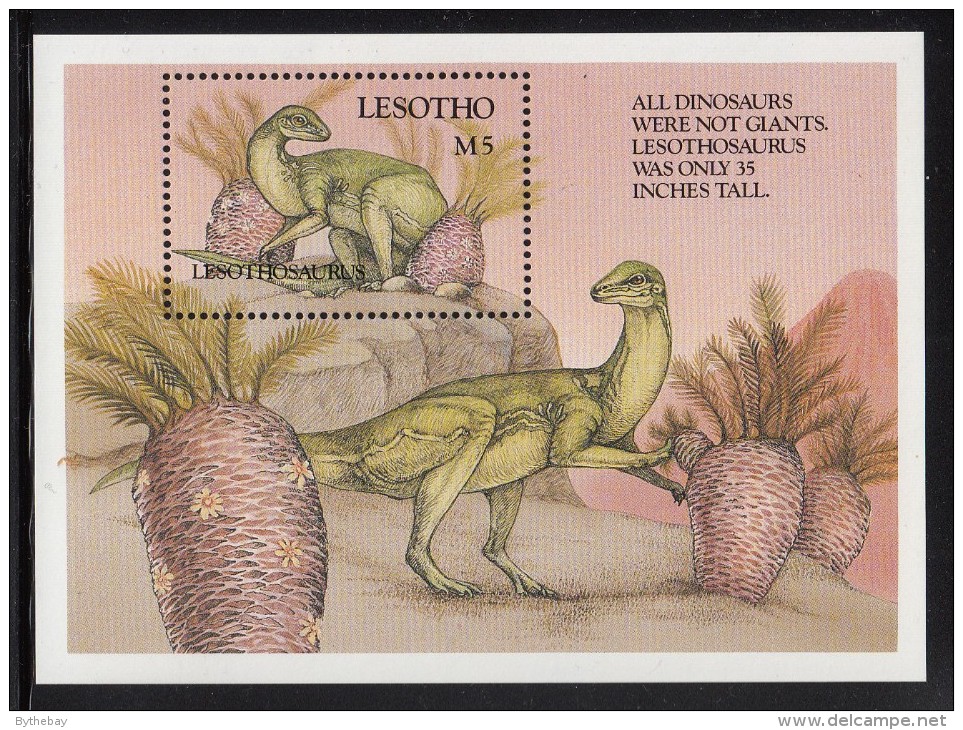 Lesotho MNH Scott #916 Souvenir Sheet 5m Lesothosaurus - Dinsoaurs - Lesotho (1966-...)