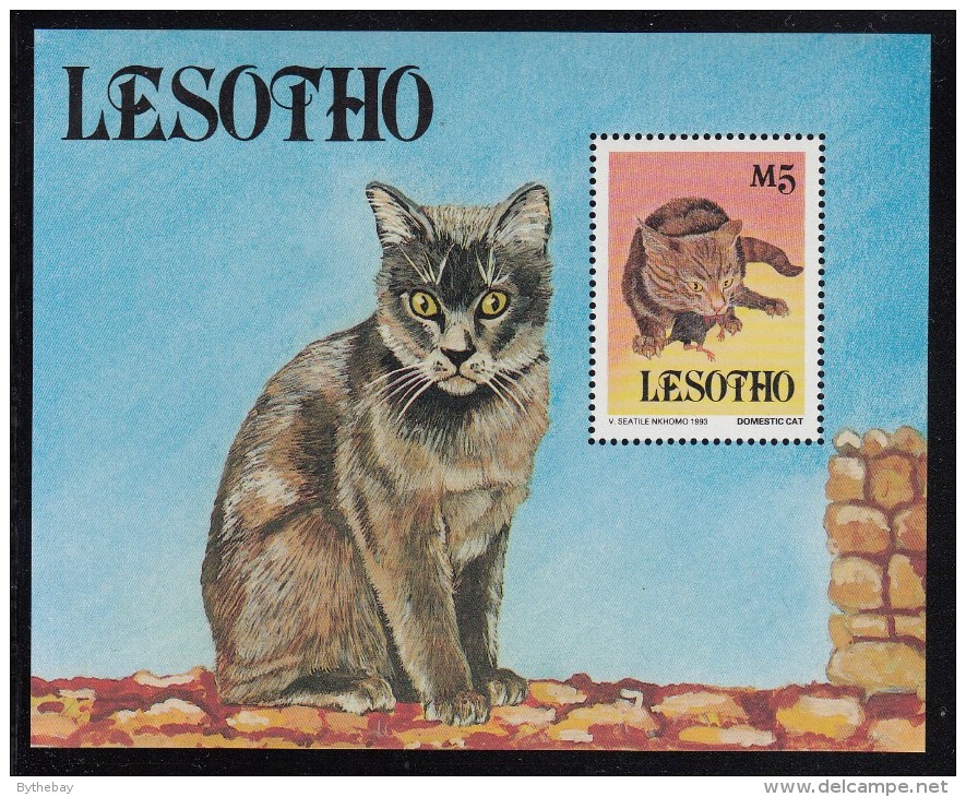 Lesotho MNH Scott #992A Souvenir Sheet 5m Brown Cat With Mouse - Domestic Cats - Lesotho (1966-...)