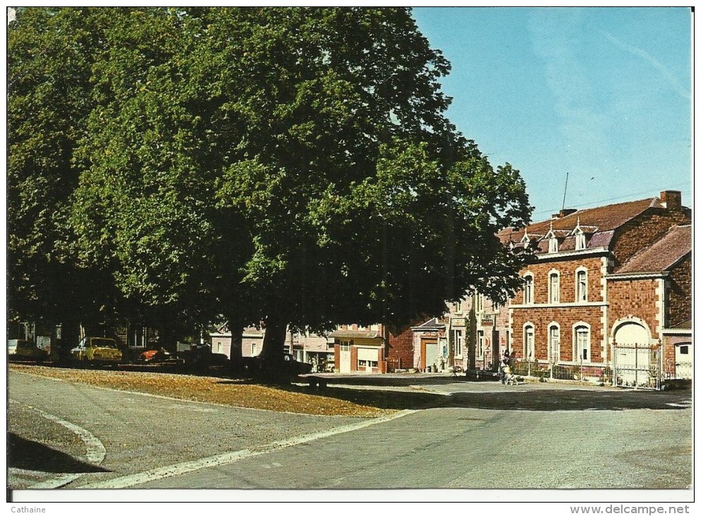 BELGIQUE . FERRIERES . PLACE CHABLIS - Ferrieres