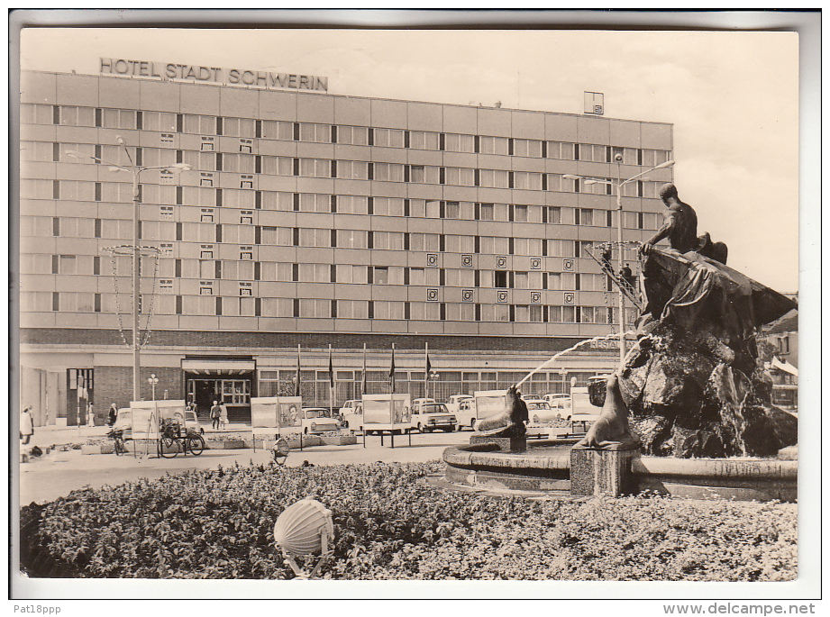 ALLEMAGNE Deutchland - SCHWERIN : Hotel STADT SCHWERIN - CPSM Photo Noir Blanc A Priori RARE ? (0 Sur Le Site) - Schwerin