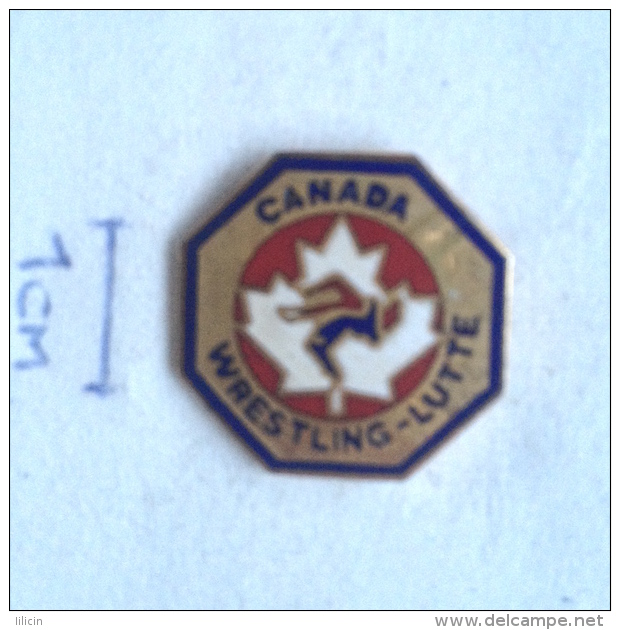 Badge / Pin ZN001002 - Wrestling Canada Lutte - Ringen