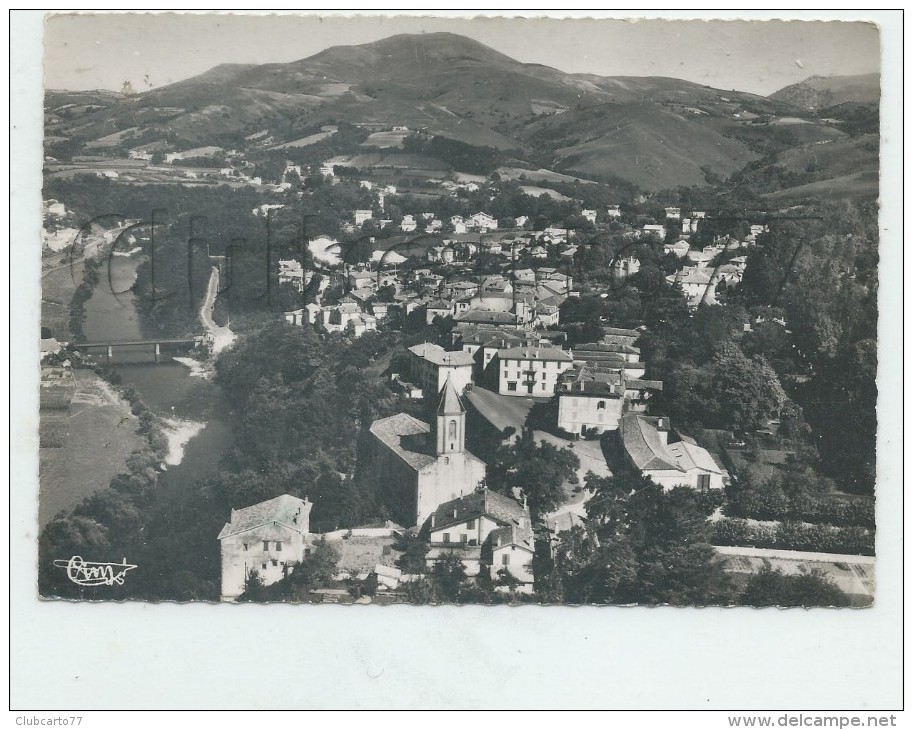 Combo-les-bains (64) :Vue Aérienne Générale Du Quartier De L'église  En 1950 GF. - Cambo-les-Bains