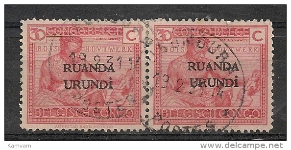 RUANDA URUNDI 55-V Ruanda Meer Naar Links Dan / Plus à Gauche Que Urundi Obl USUMBURA En Paire, Se-tenant à Un Normal - Unused Stamps