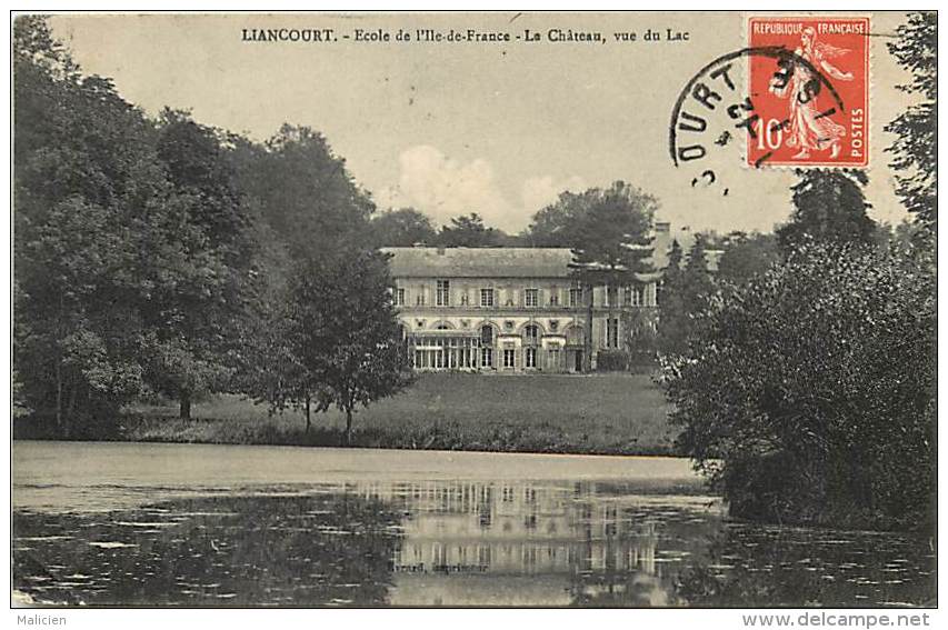 Dept Div- Oise  - Ref W145 -  Liancourt - Ecole De L Ile De France - Le Chateau Vu Du Lac - Ecoles   - Carte Bon Etat - - Liancourt