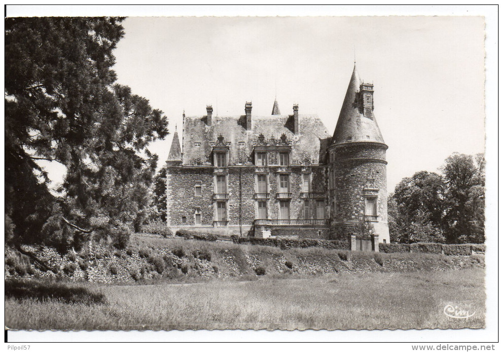 28 COURTALAIN Le Château - Courtalain