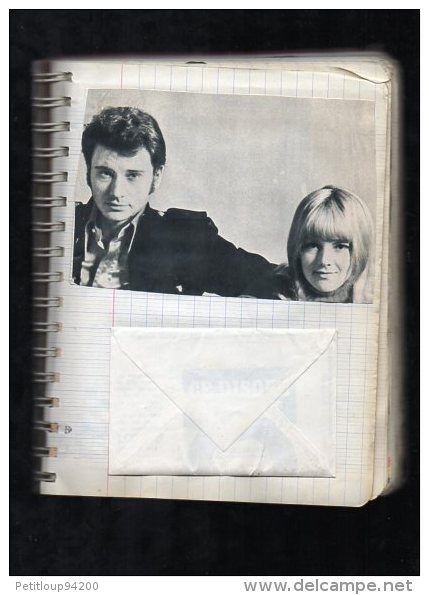 CAHIER  JOHNNY HALLYDAY  Coupures de Presse