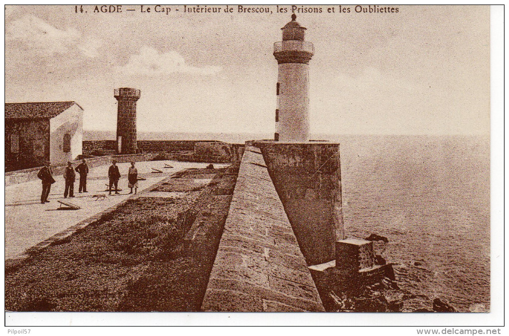 34 AGDE Le Cap - Intérieur De Brescou, Les Prisons Et Les Oubliettes - Agde