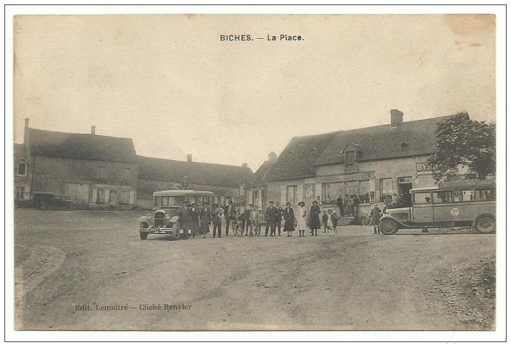 58 - CPA  - BICHES - La Place - Animée Voiture Transport Chateau Chinon Tannay  ( NIEVRE ) - Sonstige & Ohne Zuordnung