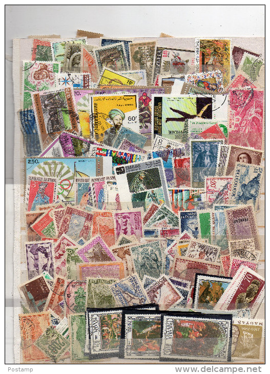 TIMBRES -stamps-VRAC DE 500 Timbres Tous Pays Bon état - Lots & Kiloware (mixtures) - Max. 999 Stamps