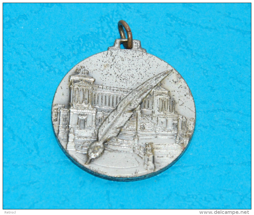 MEDAGLIA  52.a ADUNATA NAZIONALE DEGLI ALPINI A ROMA ANNO 1979 - ARGENTATA - Italie