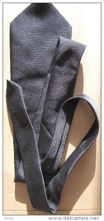 Cravate  Noire Pour Tenue De Cérémonie - Uniformes
