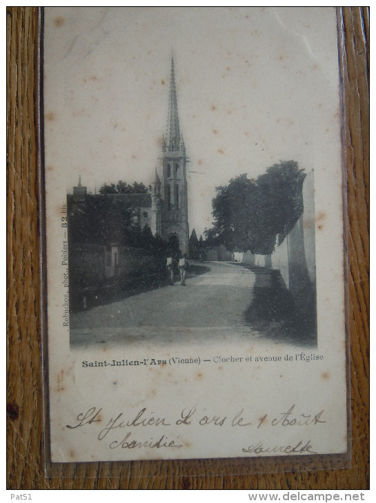 86 - Saint Julien L'Ars : Clocher Et Avenue De L' Eglise - Saint Julien L'Ars