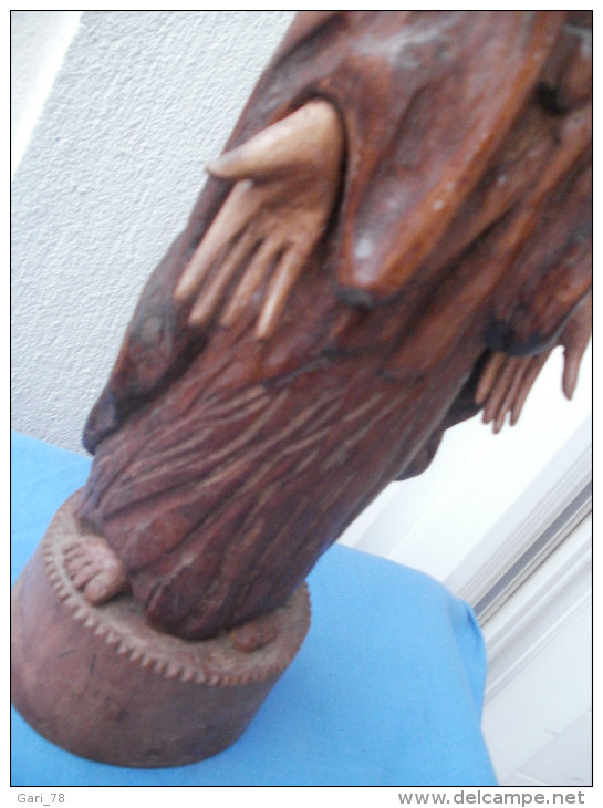 Statue Sculptée En Bois, Fait Main, Signe JM 02/92, Femme Paysanne Hauteur 32 Cm - Bois