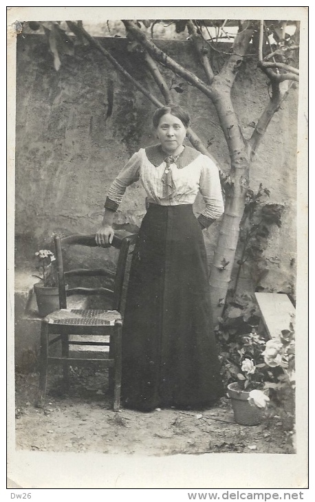 A Identifier: Probablement Félicie Turc - Drôme - Photo R. Guilleminot - Genealogy