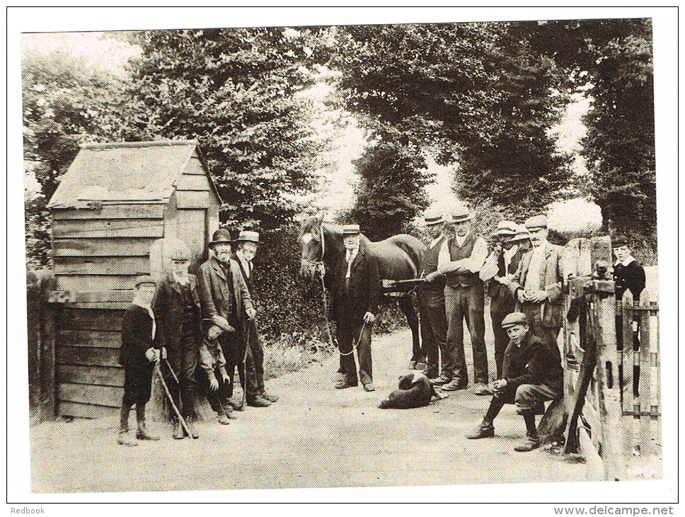 RB 1007 - Reproduction Postcard - The Marsh Reeve And Party At The Old Marsh Gate - Chingford London Essex - London Suburbs
