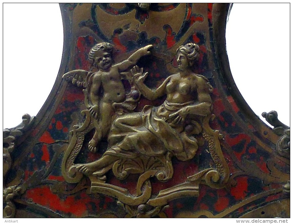 RARE - LOUIS XIV - Porte-montre - Enfant pissant sur le temps - marqueterie mode Boulle, Fin XVIIe déb. XVIIIe siècle