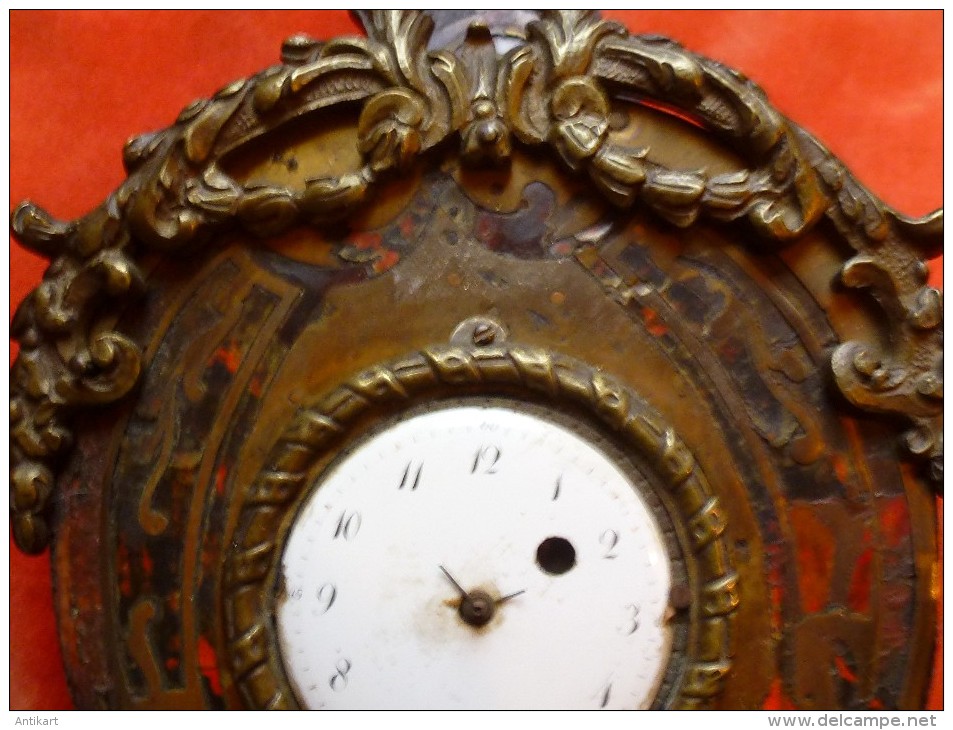 RARE - LOUIS XIV - Porte-montre - Enfant pissant sur le temps - marqueterie mode Boulle, Fin XVIIe déb. XVIIIe siècle