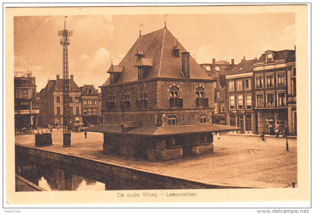 Leeuwarden - De Oude Waag  - Friesland - Holland/Nederland - Leeuwarden