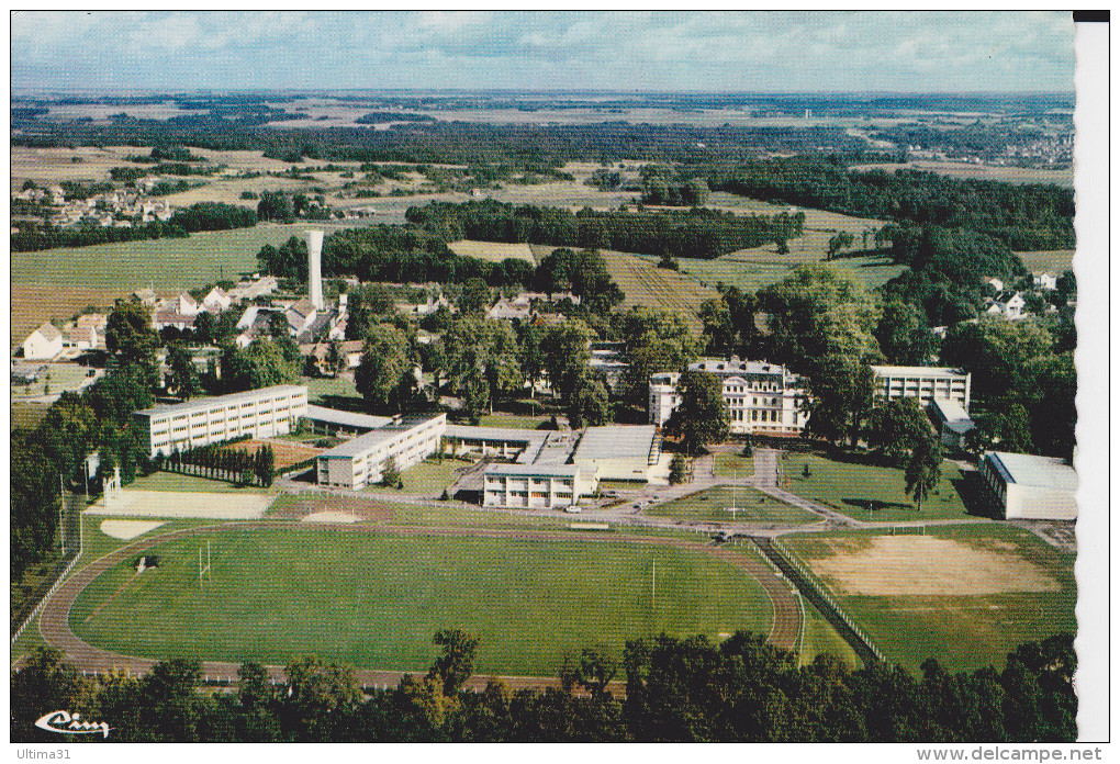 CPSM STADE STADIUM GURCY LE CHATEL 77 VUE AERIENNE ECOLE NATIONALE DES METIERS DE FRANCE  E D F - Stadi