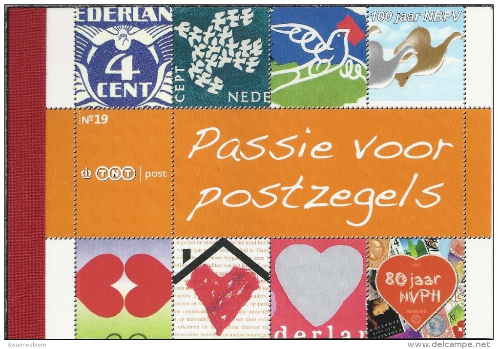 Pz.- Passie Voor Postzegels. Prestige Boekje No. 19. 01/2008. 100 Jaar NBFV. 80 Jaar NVPH. 2 Scans - Neufs